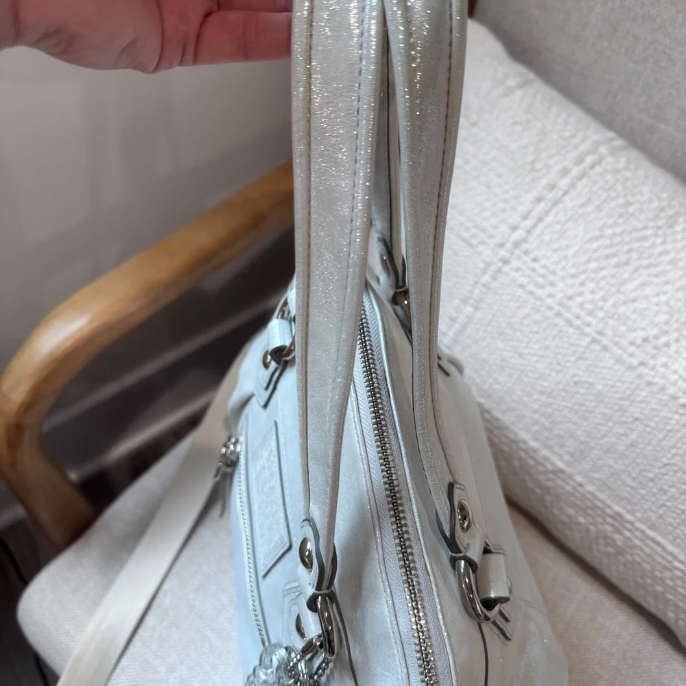Coach Legacy Poppy Leather in Stardust Silver 16283 Rhinestone Skull Keychain - Picture 8 of 17